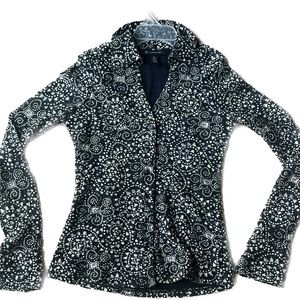 Navy blue and white lace womens fitted dress blouse. Great for the holidays!